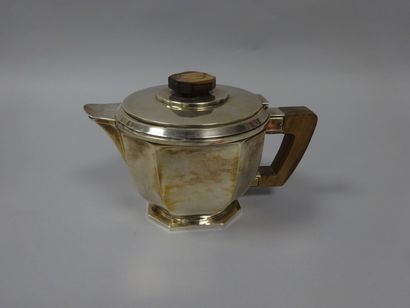 EMILE PROST 
Théière en argent (925).

La...