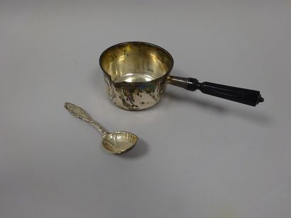 VEUVE BOIVIN
Casserole à bouillie en argent...