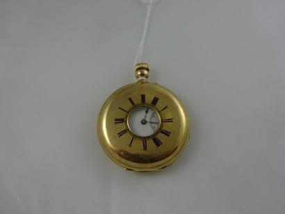 Montre de gousset savonnette en or jaune...