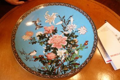 JAPON

Grand plat creux en cuivre émaillé...