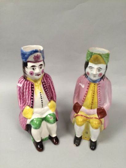 EST

Deux pichets anthropomorphes dit Jacquot...