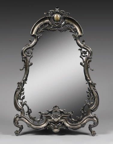 Miroir de table, à chevalet, en métal argenté...