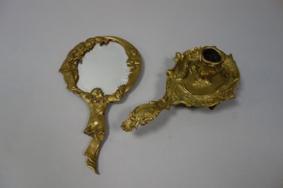 Lot comprenant : 

- Un face à main en bronze...