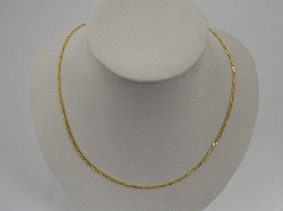 Chaine de cou en or jaune (750). 

Poids:...