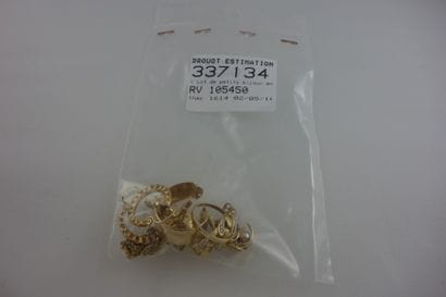Lot de petits bijoux en or jaune (750) dont:...