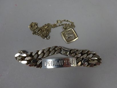 Lot en argent (925) comprenant :

- Un bracelet...