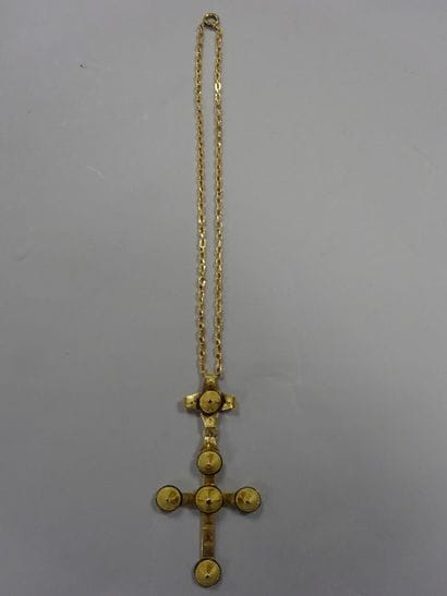 Chaine de cou en or jaune (750) et fermoir...