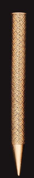 VAN CLEEF & ARPELS Stylo mine en or, habillé...