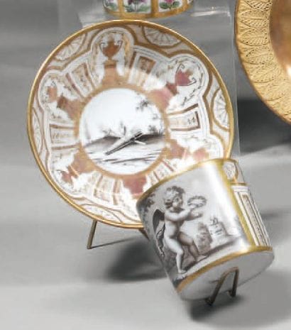 PARIS, SCHOELCHER
Tasse litron et sa sous-tasse...