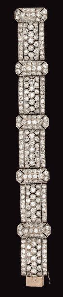 Bracelet souple en platine, la languette...
