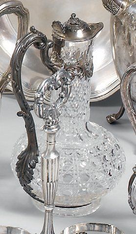 Carafe à long col en cristal taillé de quadrillage,...