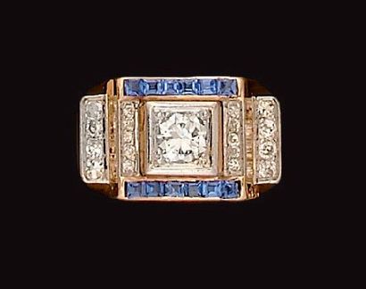 Bague de genre chevalière en or jaune et...