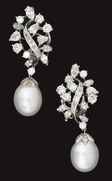 Maison MEISTER
Paire de pendants d'oreille...