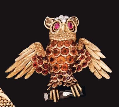 Broche hibou en or jaune et platine, stylisant...