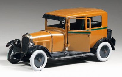 JOUET CITROEN 1/10 : Berline C 6 à une porte...