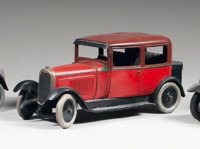 JOUET CITROEN 1/15 : Berline B 14 à une porte...