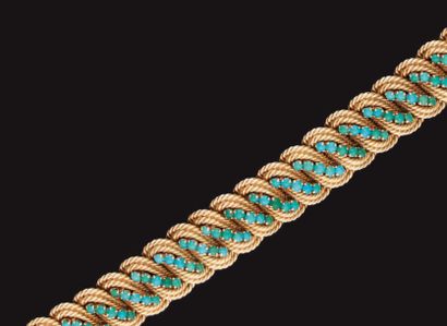 BOUCHERON
Bracelet articulé, composé de torsades...