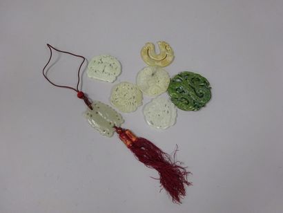 CHINE

Ensemble de sept ornements en serpentine,...