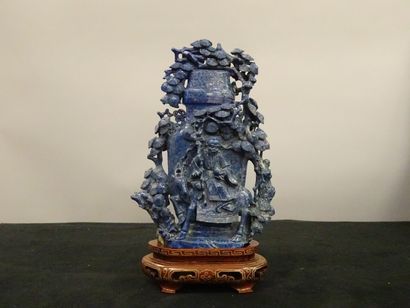 CHINE

Vase en lapis-lazuli sculpté à décor...