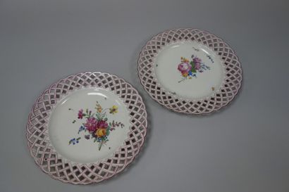 HOCHST

Assiette en porcelaine blanche à...