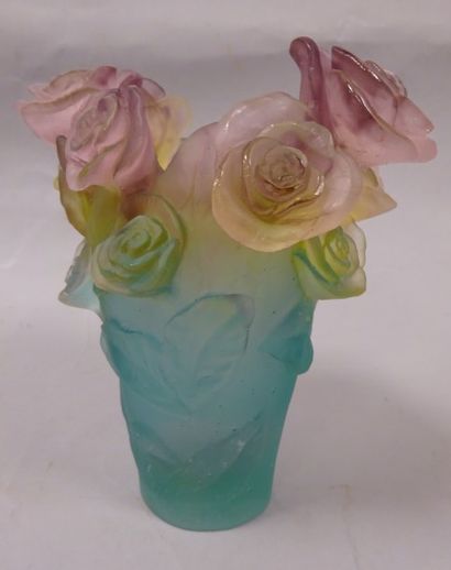 DAUM FRANCE
Vase en pâte de verre à décor...