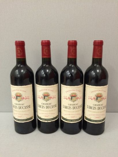 Château LARCIS DUCASSE

4 bouteilles, 2007.

Niveau...