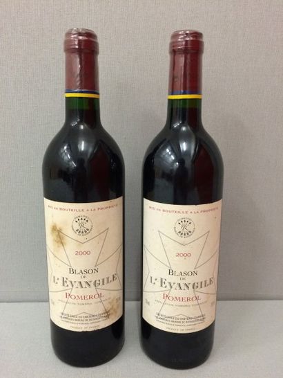 Blason de L'EVANGILE

2 bouteilles, 2000.

Niveau...