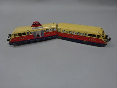 HORNBY
Autorail SNCF ZZK-3
En tôle litho...