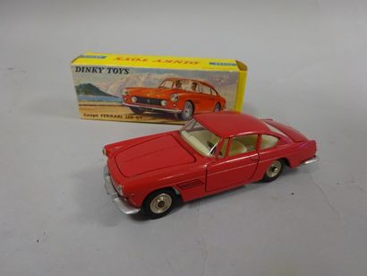 DINKY TOYS 

Coupé Ferrari 250 GT, 515.

Dans...