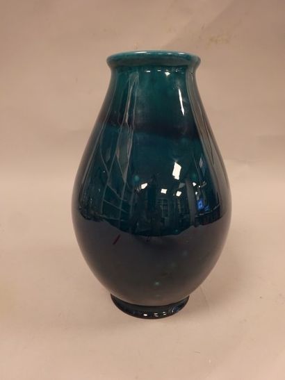 Eugène BAUDIN (1843-1907)
Vase en faïence...