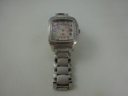 MAUBOUSSIN


Montre bracelet de dame en acier,...