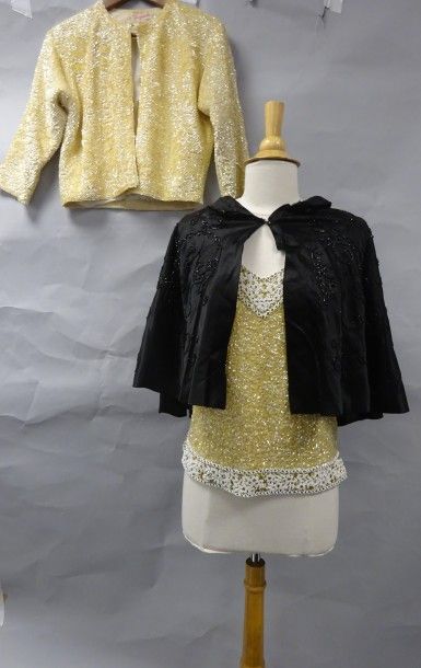 SCHIAPARELLI
Lot comprenant : 

SCHIAPARELLI

Boléro...