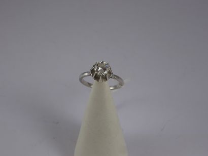 Bague en or blanc (750) ornée d'un diamant...