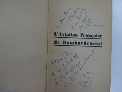 Rare ensemble de six carnets de vol du pilote...