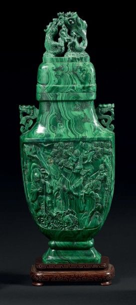 CHINE
Important vase couvert en malachite...