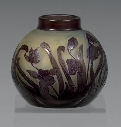 ÉTABLISSEMENTS GALLÉ
Vase boule à petit col...