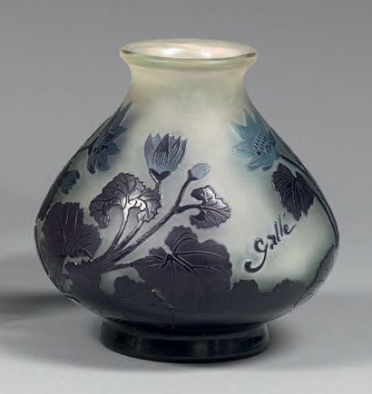 ÉTABLISSEMENTS GALLÉ
Vase à panse renflée...