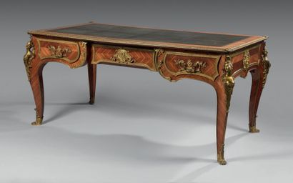 Bureau plat toutes faces, en bois de placage...