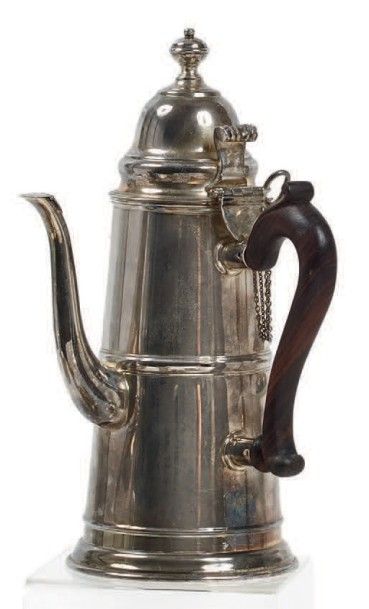 Cafetière en argent (916 millièmes) de modèle...