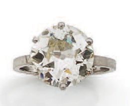 Bague solitaire en platine (850 millièmes),...