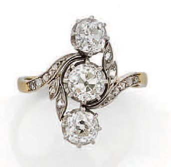 Bague en or jaune (750 millièmes) et platine,...