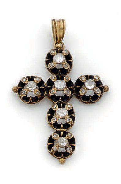Pendentif croix en or jaune (750 millièmes)...