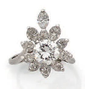 Bague en platine (850 millièmes), ornée au...