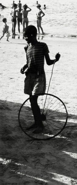 Michel HOSSZU (1944)


Dakar. 1962. 

Tirage...