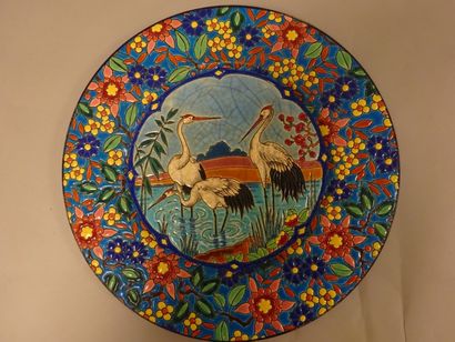 LONGWY


Plat en faïence à décor d'émaux...