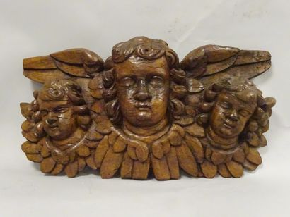 Panneau de chêne décapé, sculpté en haut-relief...
