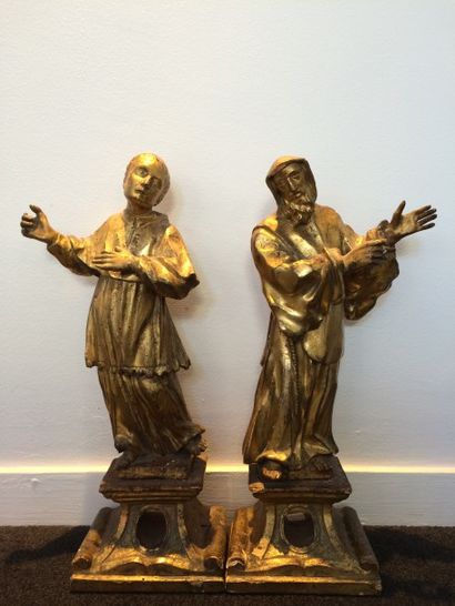 Deux reliquaires, en bois polychrome et bois...