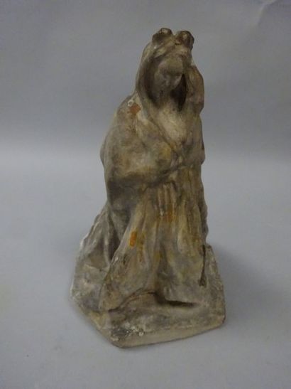 Louis DEJEAN (1872-1953)


Femme drapée.

Modèle...