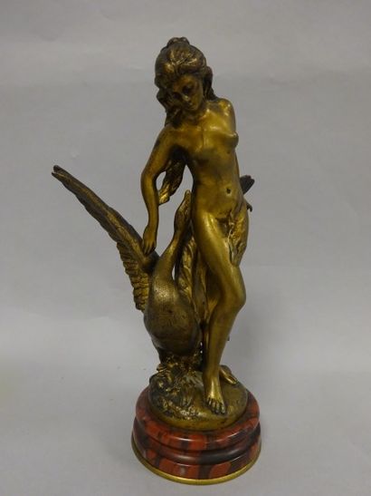 D'après Mathurin MOREAU (1822-1912)


Léda...