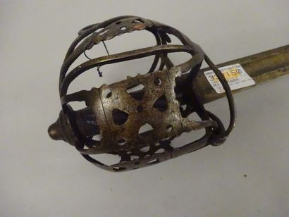 ECOSSE


Forte épée dite broadsword.

Garde...
